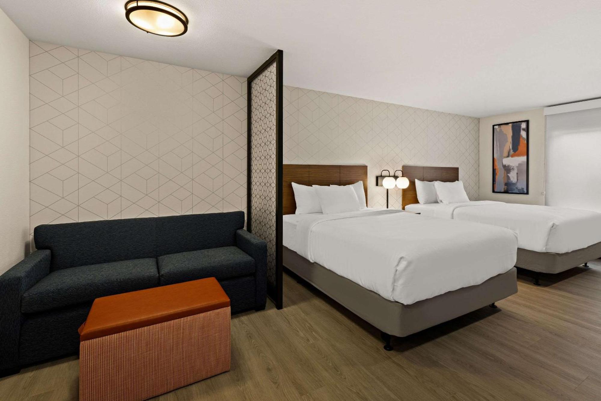 Everhome Suites Atlanta Нюнан Екстериор снимка